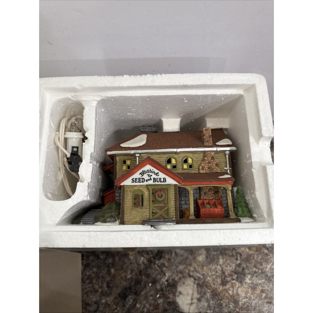 1992 Dept. 56 New England Village Heritage Coll. BLUEBIRD SEED & BULB Light/Box - Picture 10 of 15